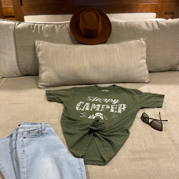 tee luv Tops - 🎶Happy campers T-shirt 🎶